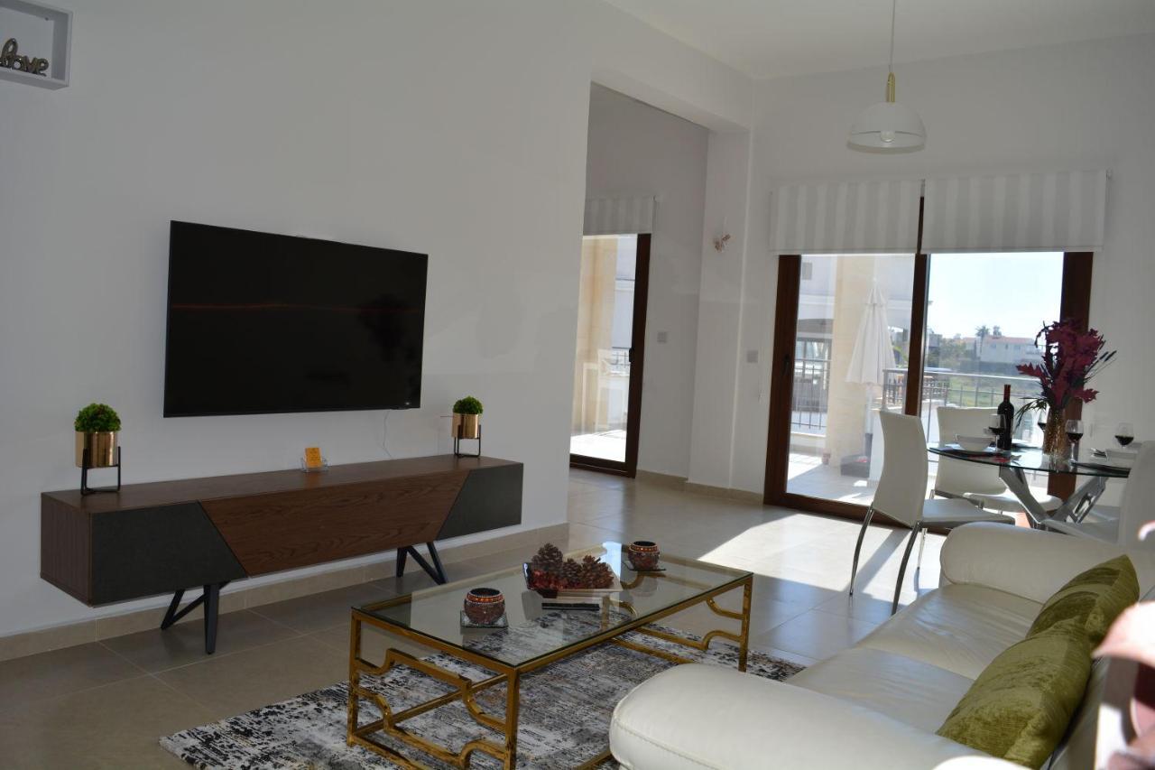 Eleona'S Royal Gardens By Yiota - Luxury 2 Bed Apartment In Exclusive Complex Pégeia Exteriör bild