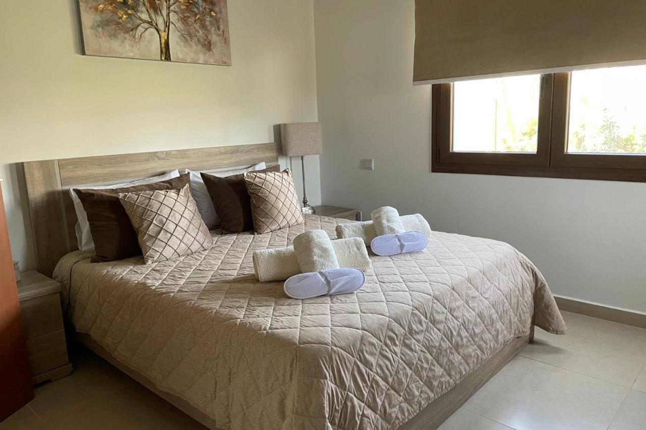 Eleona'S Royal Gardens By Yiota - Luxury 2 Bed Apartment In Exclusive Complex Pégeia Exteriör bild